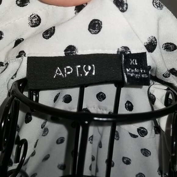 Apt 9 Button Down Blouse XL - Picture 3 of 5